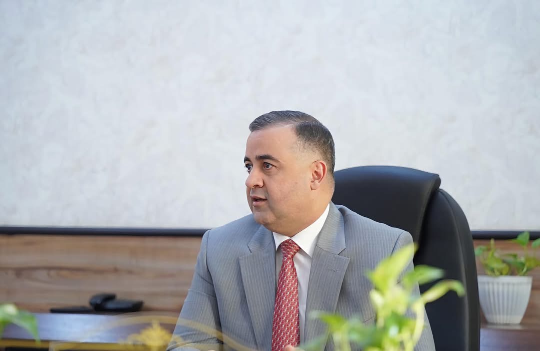 محافظ صلاح الدين يطّلع على آلية عمل أقسام ديوان المحافظة