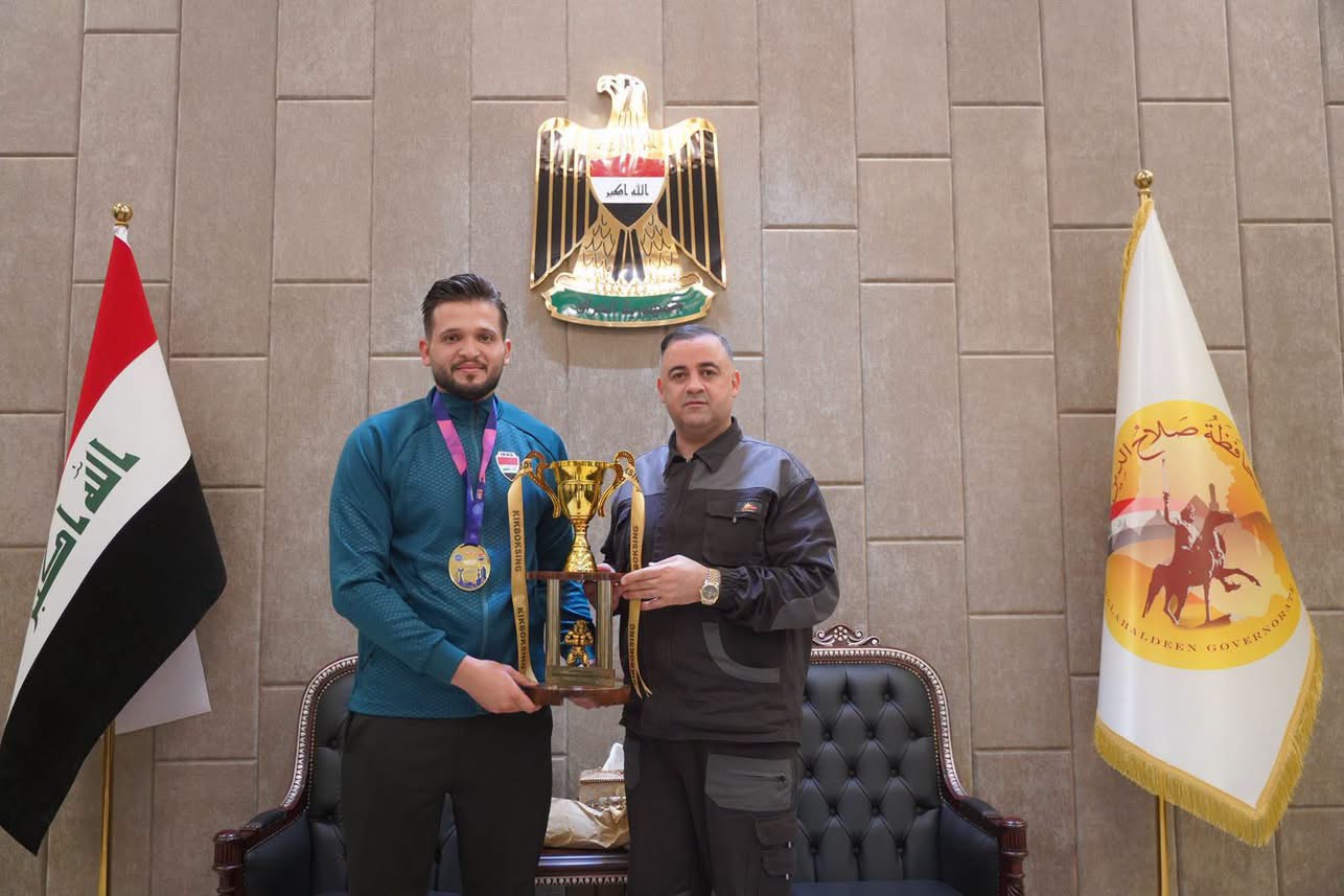 التقى محافظ صلاح الدين، السيد هيثم الزهوان، البطل العراقي حمزة فرحان العجيلي، وكرّمه تقديراً لإنجازه الرياضي المتميز بإحراز الميدالية الذهبية في بطولة كأس العالم للكيك بوكسينغ المقامة في أوزبكستان، بعد فوزه في النزال النهائي على اللاعب الأوزبكي.