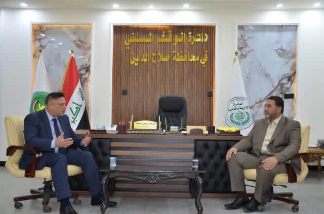 زار النائب الفني لمحافظ صلاح الدين، المهندس مفيد منعم البلداوي، مدير الوقف السني في المحافظة السيد فرحان حاوي