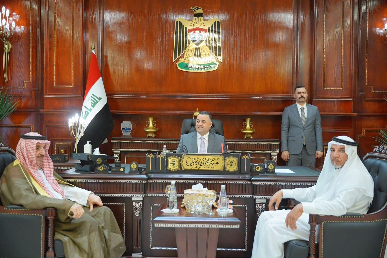 محافظ صلاح الدين، السيد هيثم الزهوان، يلتقي وفدًا من مجلس شيوخ عشائر المحافظة لبحث الأوضاع الخدمية وتعزيز التعاون بين الحكومة المحلية والعشائر.