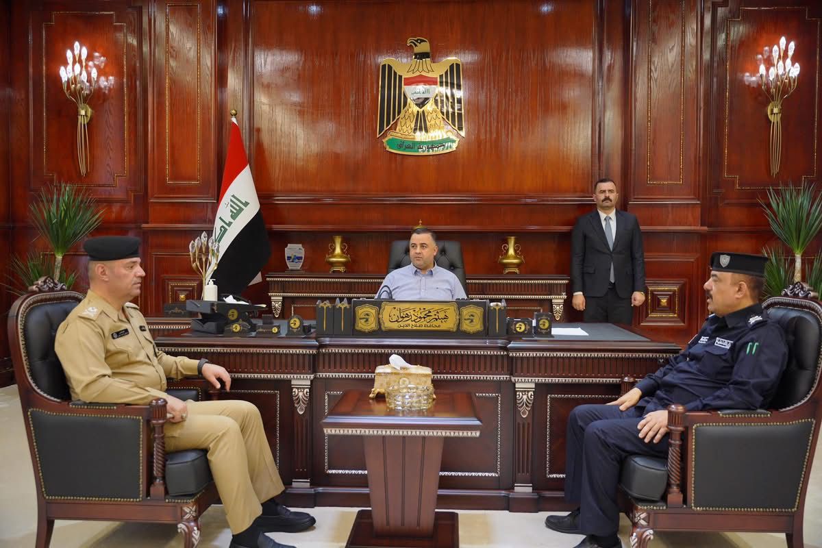 محافظ صلاح الدين السيد هيثم الزهوان يستقبل اللواء محسن كاظم علك مدير الدفاع المدني العام، بحضور اللواء الدكتور مصطفى أحمد حبيب قائد شرطة المحافظة، ومدير الدفاع المدني في محافظة صلاح الدين.
