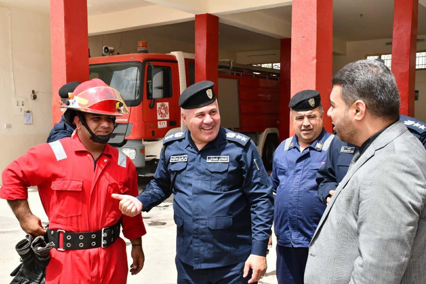 تنفيذاً لتوجيهات محافظ صلاح الدين السيد هيثم الزهوان، أجرى معاون المحافظ لشؤون الخدمات والإعمار السيد مصطفى سليمان حسين زيارة ميدانية إلى مركز الدفاع المدني في قضاء طوزخورماتو، للاطلاع على مستوى الجاهزية والاستعداد لمواجهة الحالات الطارئة، مع اقتراب موسم حصاد محصولي الحنطة والشعير.