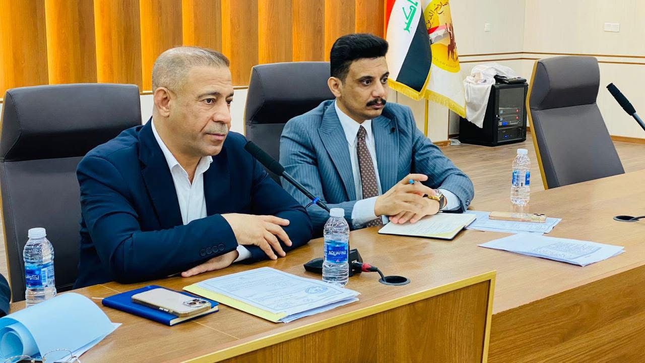 تنفيذاً لتوجيهات محافظ صلاح الدين السيد هيثم الزهوان ترأس معاون المحافظ لشؤون النفط والكهرباء والاستثمار والصناعة، المهندس محمد عايد فنخ، اجتماعاً موسعاً بحضور ممثلين عن الأقضية والنواحي، وممثل مديرية الأمن الوطني، وفرع توزيع كهرباء صلاح الدين، ومدير قسم الجودة في ديوان المحافظة، لبحث واقع عمل المولدات الأهلية في المحافظة.